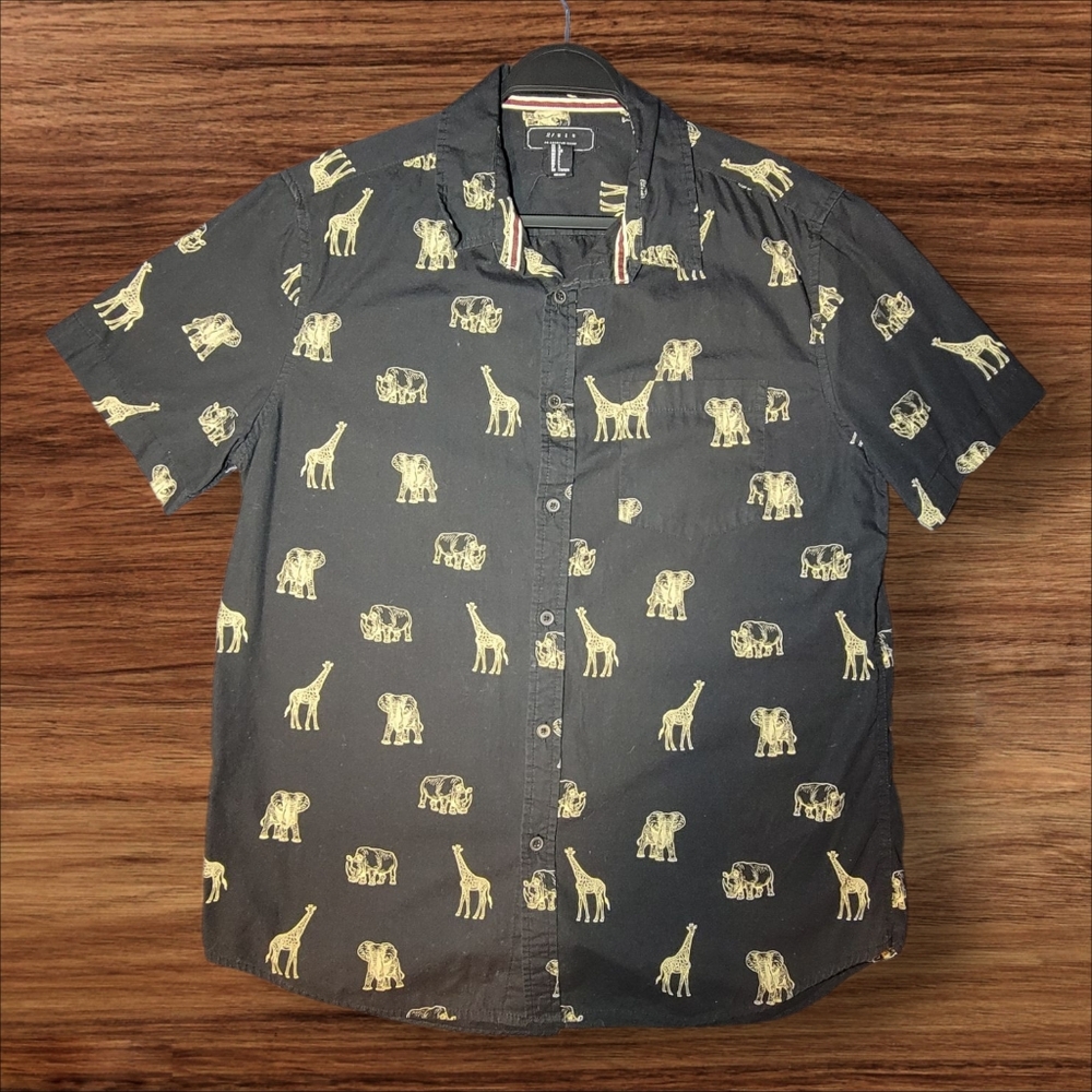 Forever 21 (21 MEN) Black Animal Print Shirt